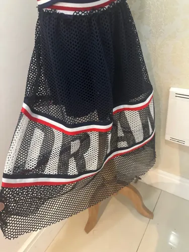 Lindo conjunto Anime saia de tela com cropped