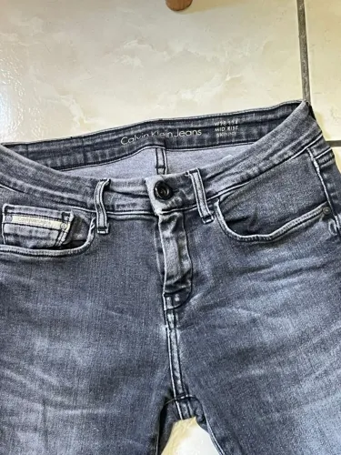 2 Calças jeans skinny - Calvin Klein e Denin Pimkie