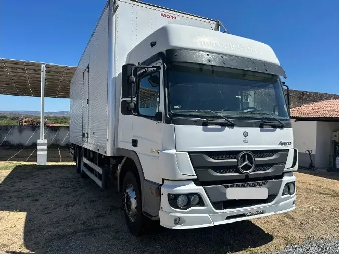 Mercedes benz Atego 2430 ano 2020