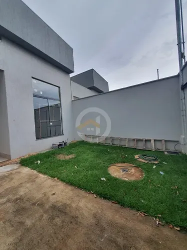 Casa nova no Papillon Park | 3 quartos sendo 1 suíte | Pronta p/morar | Nunca habitada.