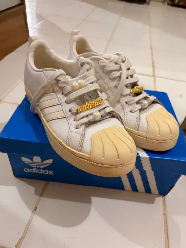 Tenis adidas