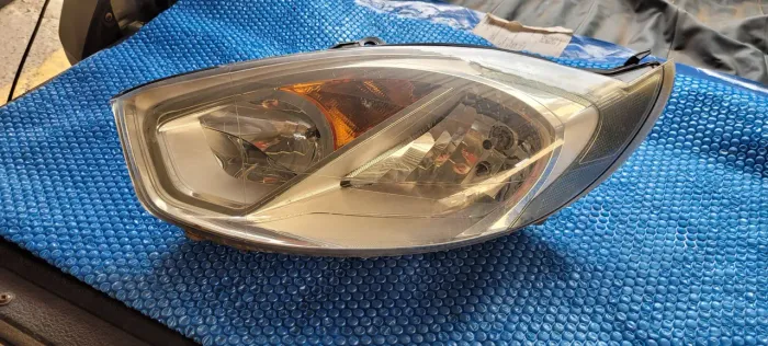 Farol Esquerdo Fiesta 11/14 Original