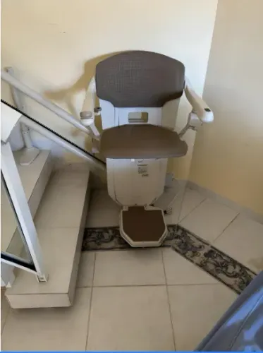 Cadeira Elevatória De Escadas Automatizada