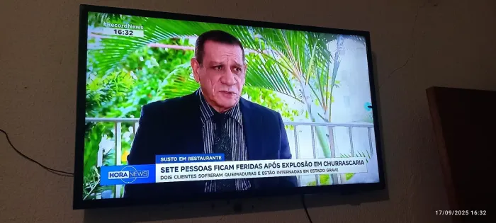 TV 32 e 40 polegadas Smart Full HD - 12X no cartão