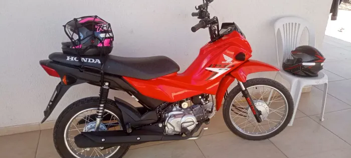 Pop 110i com partida elétrica.