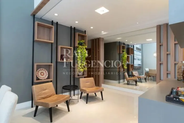 Sobrado no condomínio Alphaville 2 com 3 suítes para locação