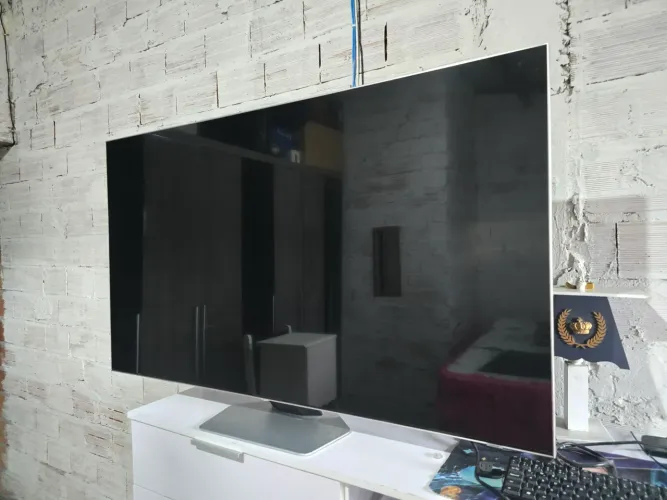 TV samsung 55 Modelo NEOQLED QN55QN85BA Liga mais nao funcionando vendo só peças
