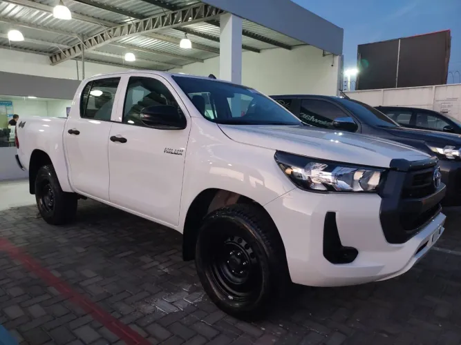 Toyota Hilux CD 4X4 2.8 Diesel Aut. 2025