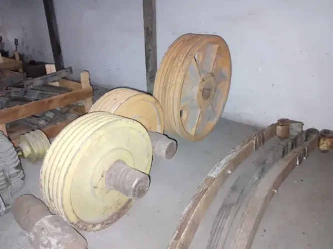 Lote Polias Industriais Ferro Fundido Multicanais com Eixo