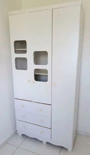 Vendo roupeiro infantil 