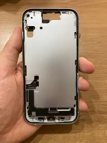 iPhone 15 - peças originais retiradas 