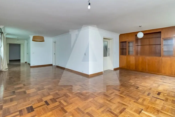 Apartamento na Rua Pernambuco com 2 vagas