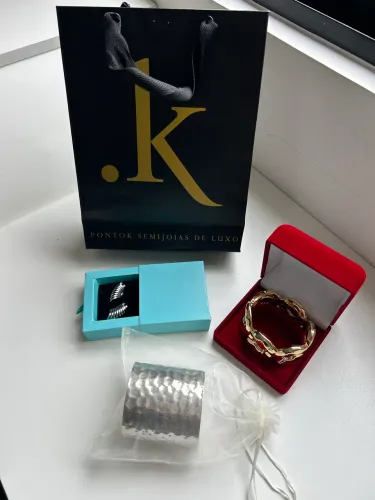 Kit Semijoias Luxo - Pulseiras + Brinco | Presente Completo