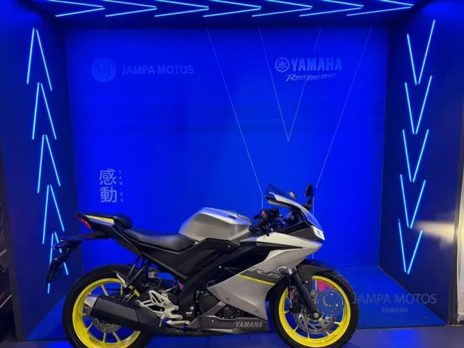 YAMAHA YZF R15