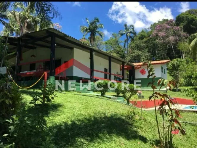 Chácara em estrada da palestina - Barnabés - Juquitiba/SP