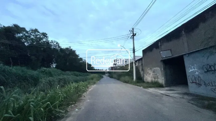 Galpão Comercial no Aterrado/VR