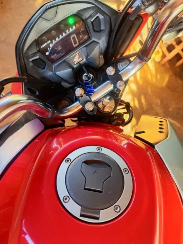 Vendo 160 Titan ed especial