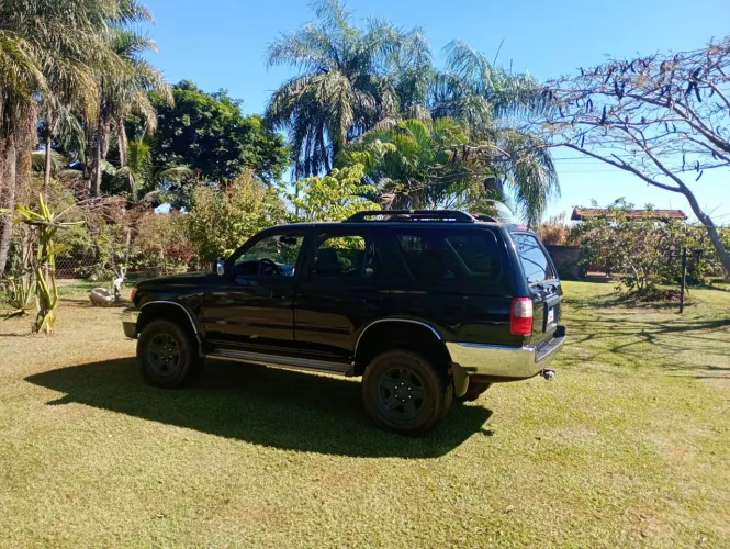 Toyota Hilux SW4 4X4 3.0 8V TB Diesel 2000