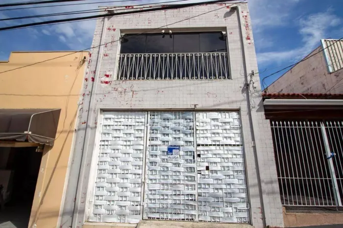 Casa com 2 dormitórios para alugar, 170 m² por R$ 3.735,00/mês - Vila Haro - Sorocaba/SP