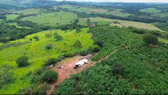 Sítio à venda em Três Pontas, MG.