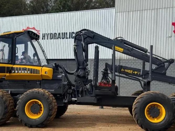 Forwarder Ponsse Elephant King 8x8 2015 reformado - trator florestal