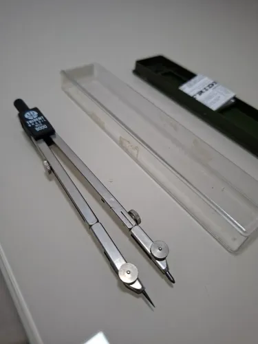 Compasso Trident 9000
