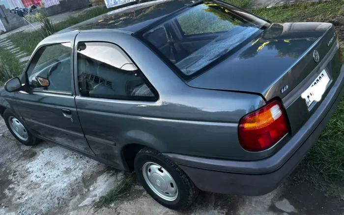 Volkswagen Logus 1.8 / CLI / CL (álcool) 1993