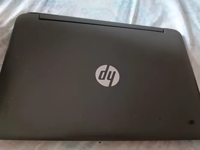 Notebook conversível HP Pavilion x360 para manutenção 