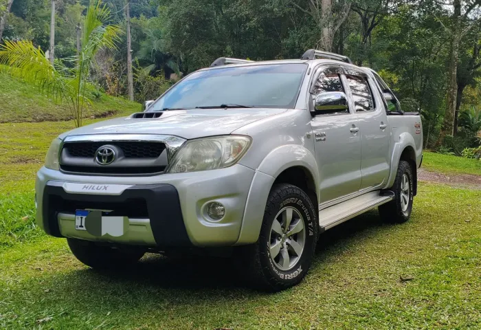 Toyota Hilux CD SRV D4-d 4X4 3.0 TDI Dies 2010