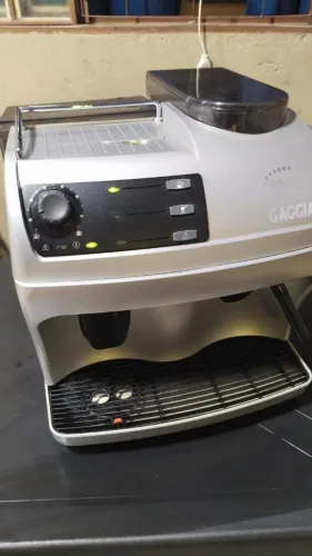 Vendo máquina de café gaggia