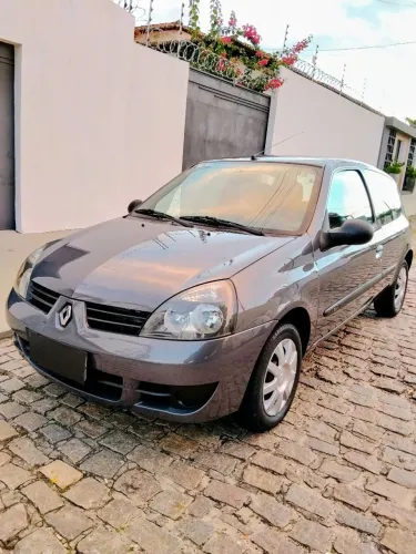 Renault Clio Hi-flex 1.0 16V 3P 2012
