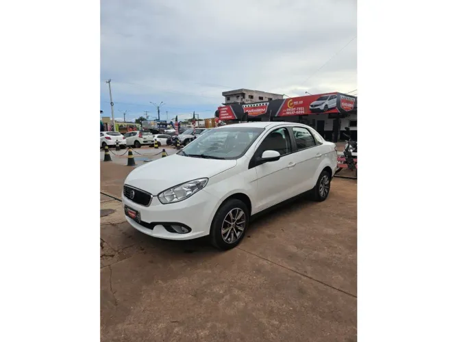 Fiat Grand Siena Attrac. 1.4 EVO F.flex 8V 2018