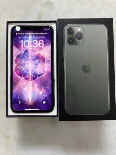 iPhone 11, 64gb carregador original, bateria original nova, com capa