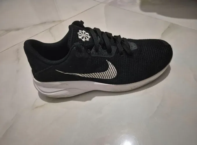 Tenis nike