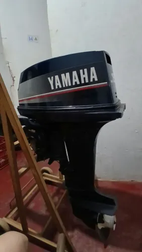 Motor pops Yamaha 15 ano93