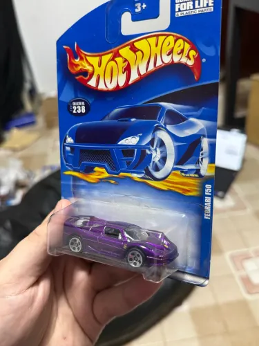 Ferrari f50 hot wheels roxa metal metal 