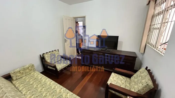 Casa à venda no Centro vila reservada e segura
