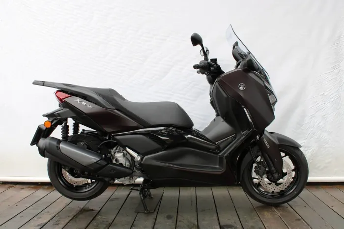 YAMAHA XMAX 300 CONNECTED ABS