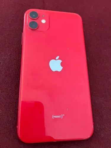 Vendo IPhone 11 vermelho 64gb
