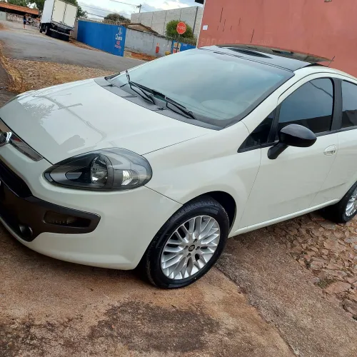 Fiat Punto Essence 1.6 Flex 16V 5P 2015
