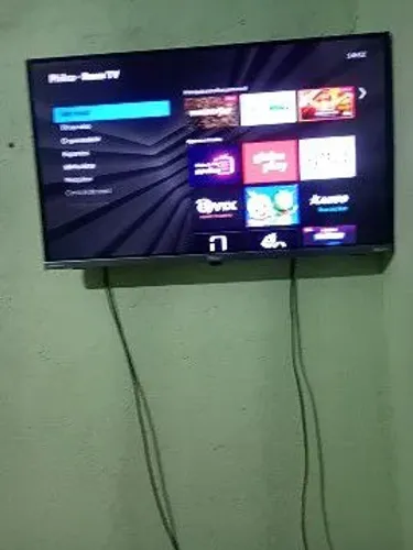 Vendo tv roku Philco 32 com controle 