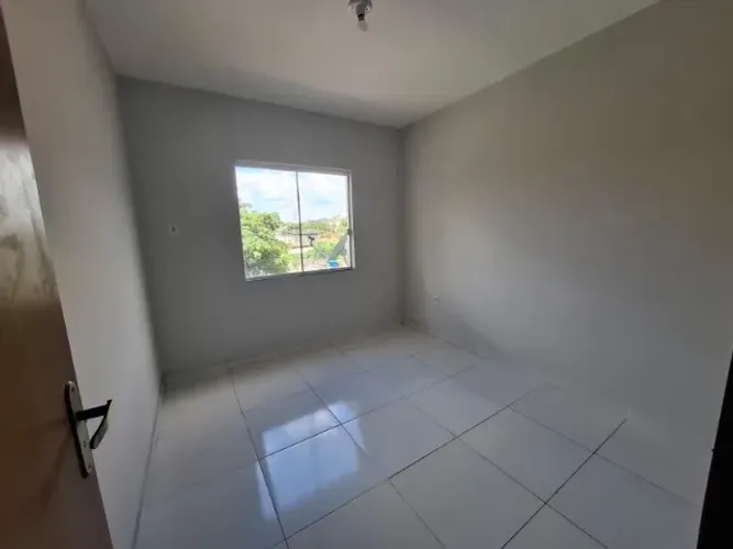 300mts Praça de Cabuçu - Espaçoso 1 Qto, Vaga, Farta opção de comercio e condução na porta