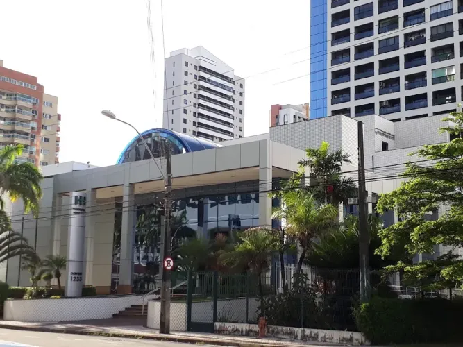 Imóvel para aluguel possui 50 metros quadrados com 3 salas  no  Meireles - Fortaleza - CE