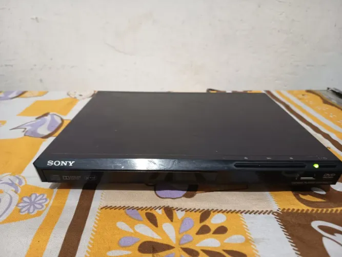 Aparelho de DVD + dvds de brinde