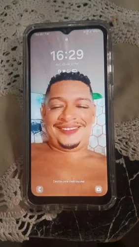 Vendo esse Samsung A23 novo 