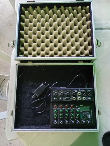 Mesa de som