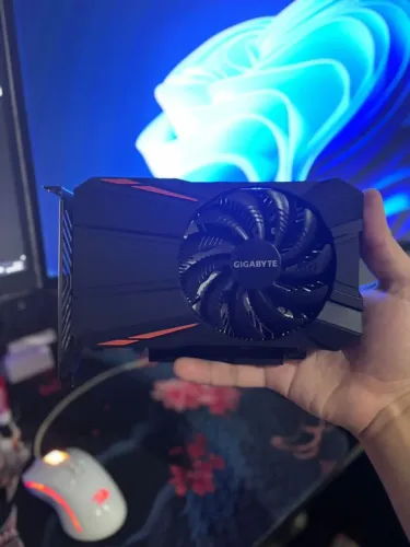 Placa de Vídeo Gigabyte GTX 1050 Ti OC NVIDIA GeForce 4GB