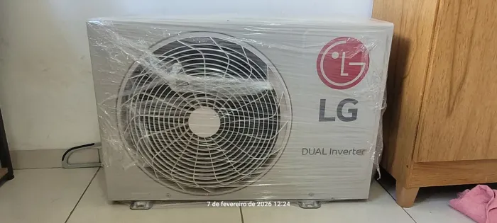 AR CONDICIONADO LG DUAL INVERTER 9.000 BTUs