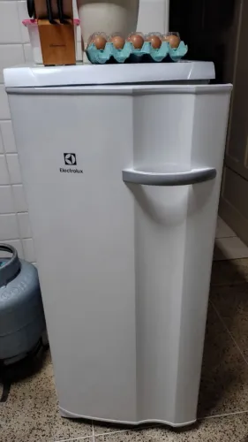 Freezer Electrolux 180 litros