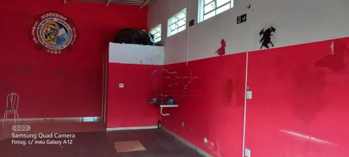 Casa de 157 m² com salão para venda - Parque dos Sabias